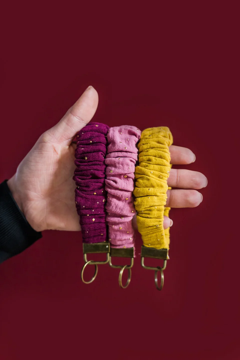 Scrunchie sleutelhanger - Gouden Stip - Geel - Image 2