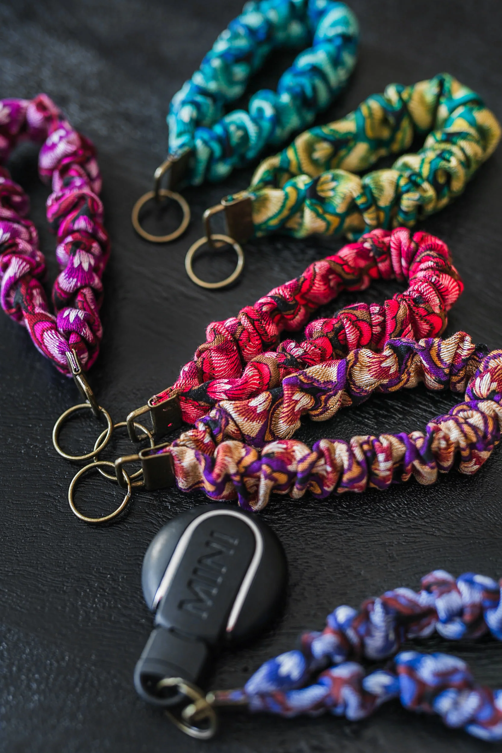 Scrunchie sleutelhanger - Pauw Blauw - Image 3