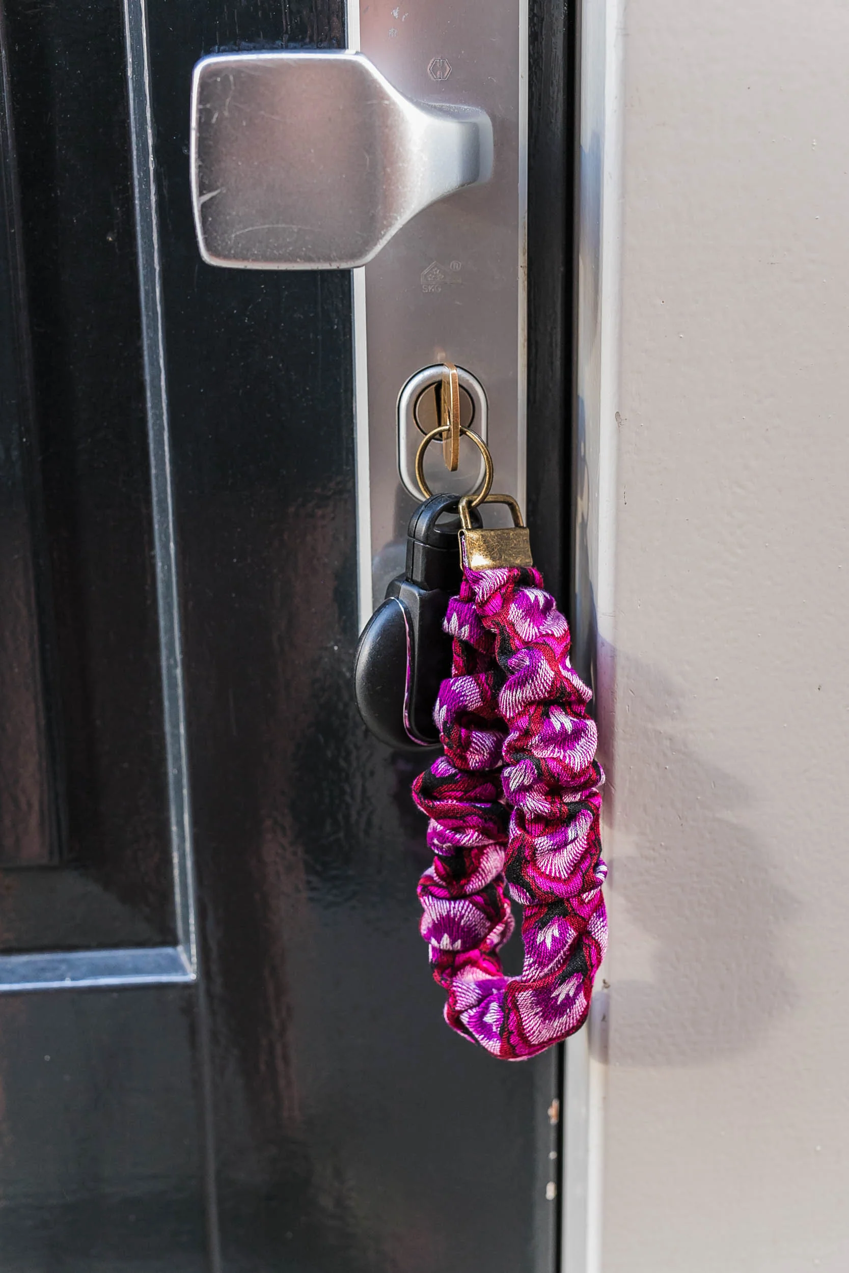 Scrunchie sleutelhanger - Pauw Paars - Image 6