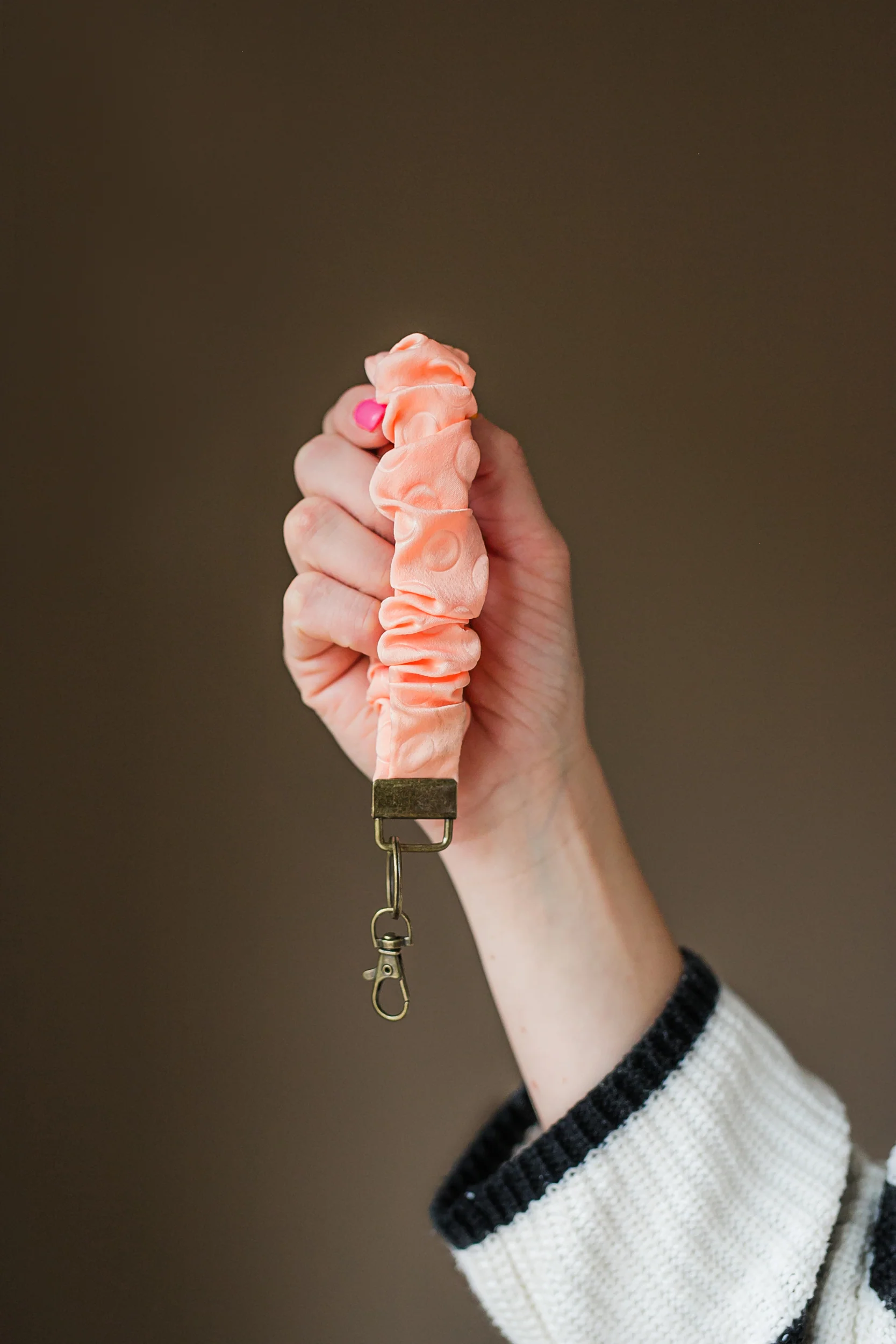 Scrunchie sleutelhanger - Valentijn - Peach Stip - Image 2